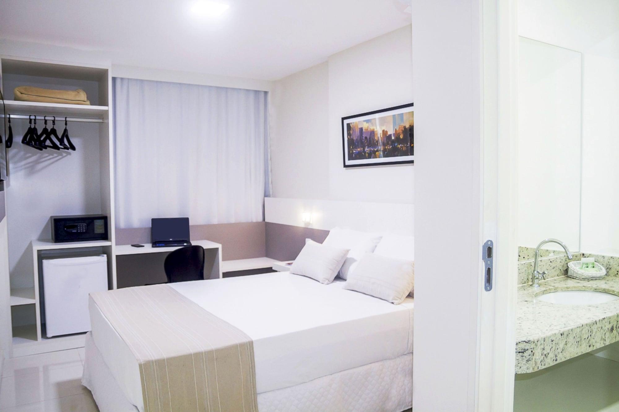 Bristol Easy Uba Hotel 外观 照片