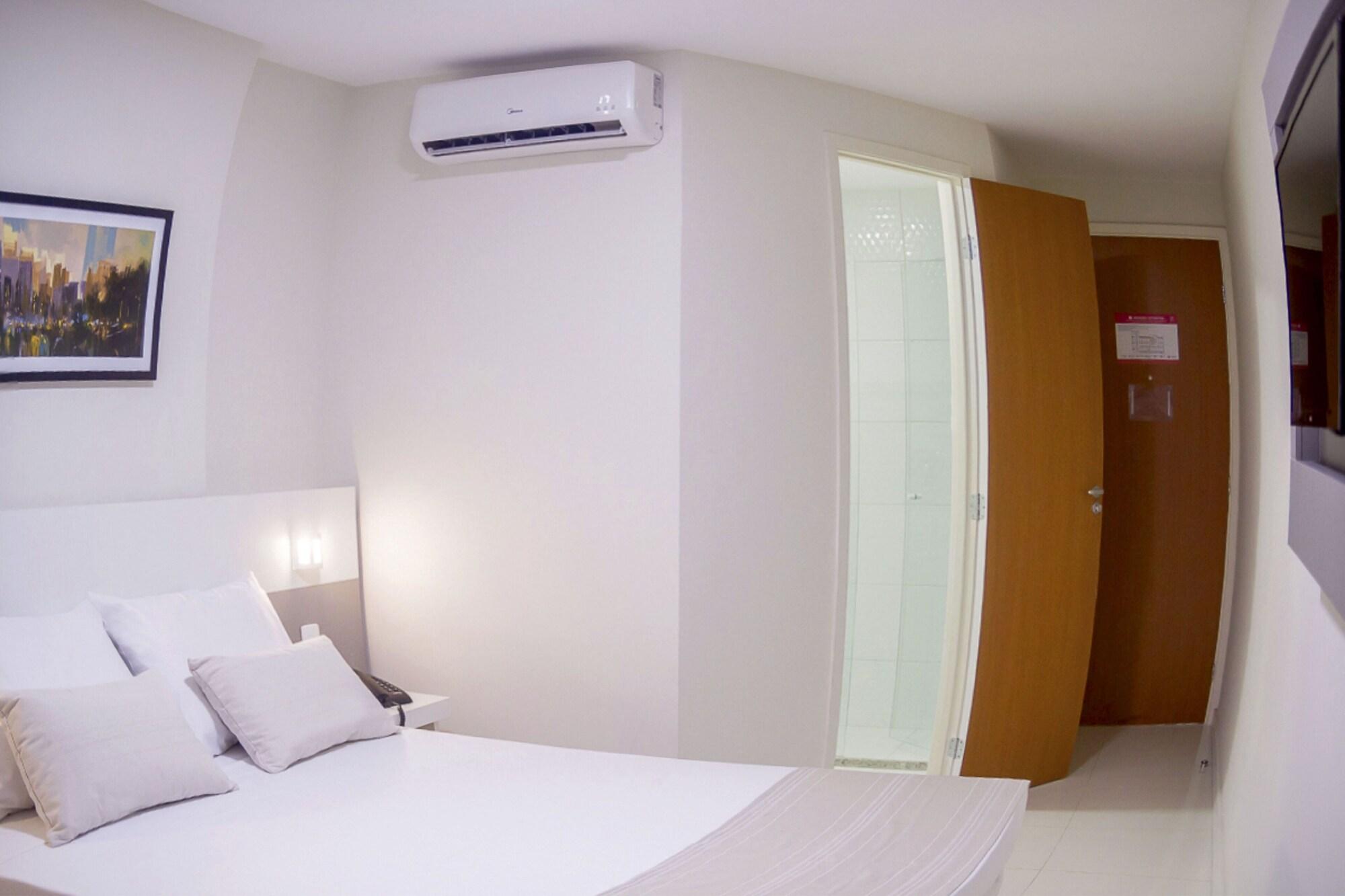 Bristol Easy Uba Hotel 外观 照片